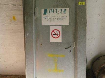 2 Bautüren verzinkt ca. 210