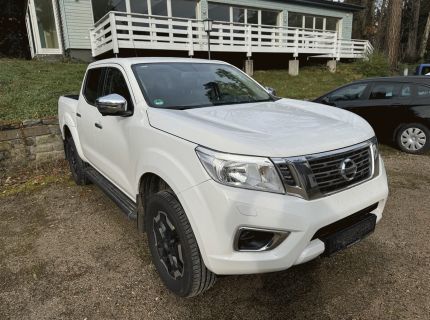 Pkw Pick-up Fabr. Nissan Typ: