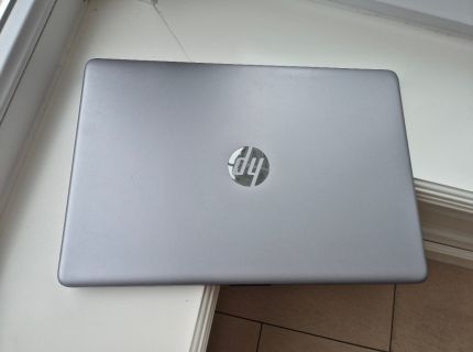 Laptop Fabrikat: HP Typ HP