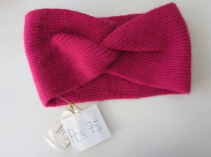 1 Haarband pink geknotet
