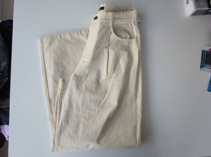 1 Jeanshose gelb weites Bein