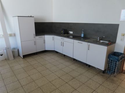 1 Küchenzeile ca. 6 lfm