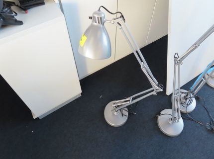 1 Schreibtischleuchte