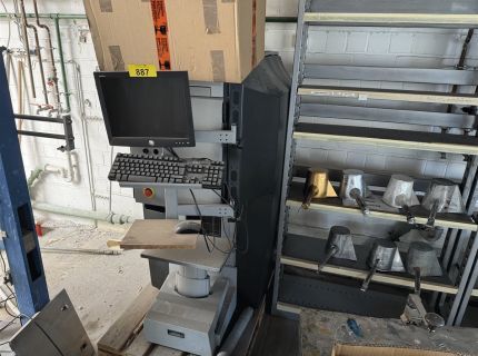 1 Farbprüf- und Mischgerät für Entwicklungs- und