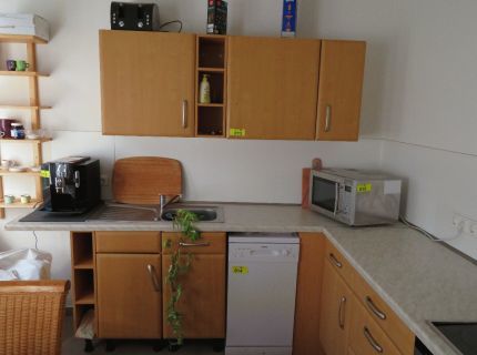 1 Winkelküche mit Hängeschrank Edelstahl-Spülbecken