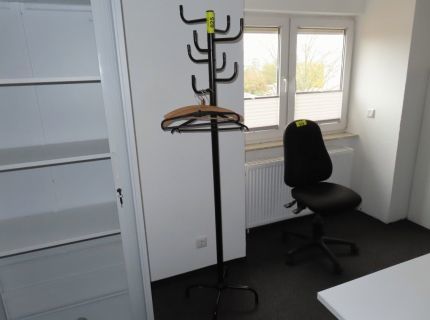 1 Kleiderständer Kunststoff schwarz