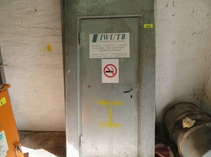 2 Bautüren verzinkt ca. 210