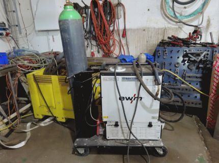 1 MIG/MAG-Multiprozess-Impu... Fabr. EWM Typ