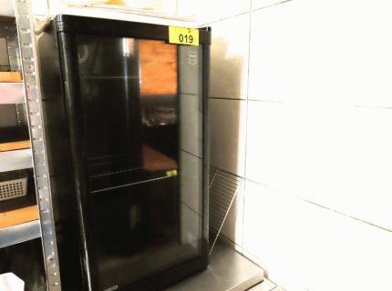 1 Kühlschrank mit Glastür/Minibar Fabr.