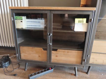 1 Sideboardschrank/Industri... Look mit Glasflügeltüren