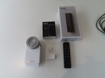 1 Smart-Lock-System bestehend aus 1