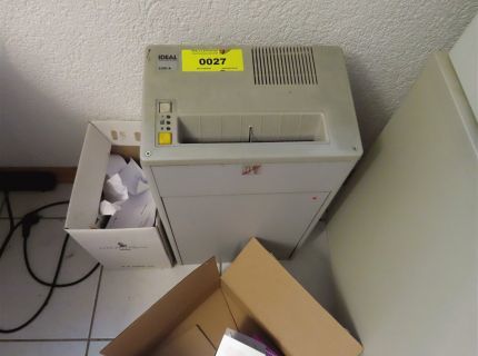 1 Aktenvernichter Fabr.: Ideal Typ: