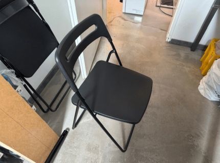 2 Klappstuhl Kunstoff/Metall schwarz