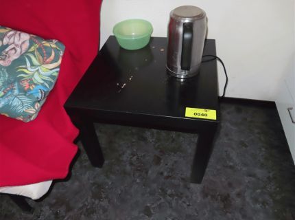 1 Beistelltisch Fabr. Ikea quadratisch