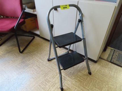 1 Tritt 2-stufig Metall grau