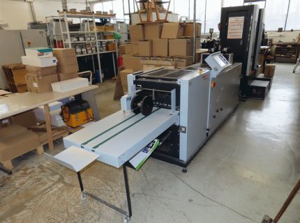 1 Broschürenstraße bestehend aus Sammelkomponente