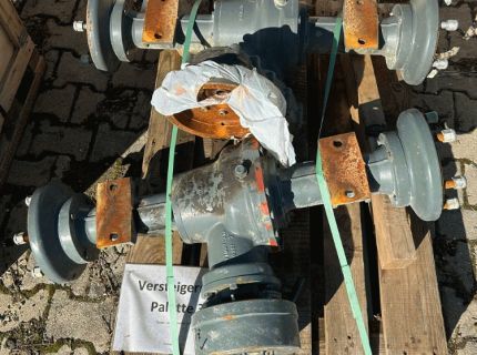 1 Vorderachse Fabrikat: Wacker Neuson