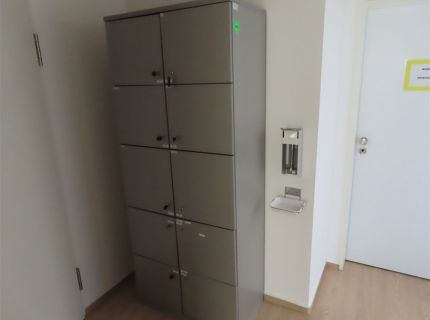 2 Personal-Schließschränke 190 m x