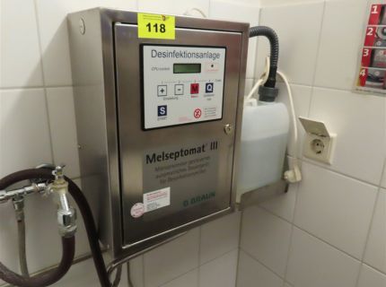 1 Desinfektionsmittel-Dosie... Fabr. Braun Typ