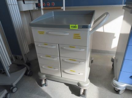 1 Verband- und Behandlungswagen Fabr.