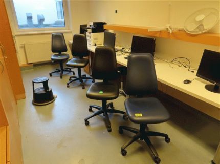 4 Bürodrehstühle 2x Leder blau