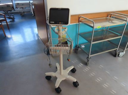 1 Bildschirm/Patientenmonit... Fabr. Philips Typ