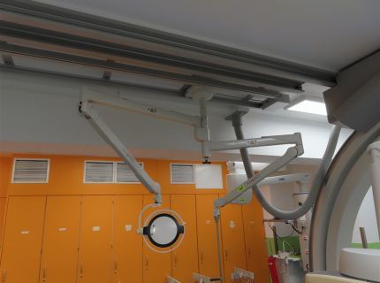 1 Strahlenschutz- und Geräteträgersystem Fabr.