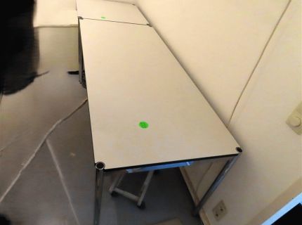 1 Tisch Fabr. USM Haller
