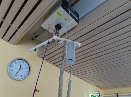 1 Reha-Lift/Deckenlifter Fabr. Hoyer Typ