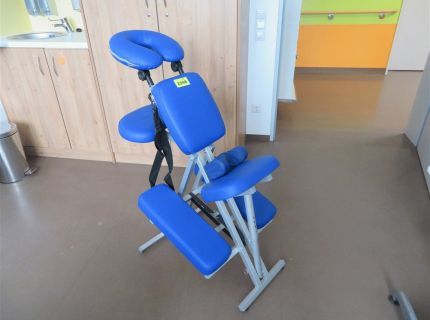1 Massagestuhl /Lagerungsstuhl klappbar bis