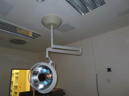 1 OP-Leuchte Fabr. Dräger Typ