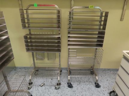 2 Hakenwagen Fabr. Blanco Edelstahl