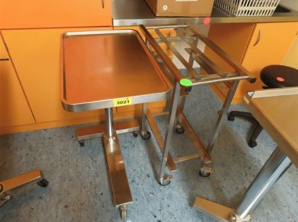 1 Gerätewagen/Instrumentent... Edelstahl höhenverstellbar und