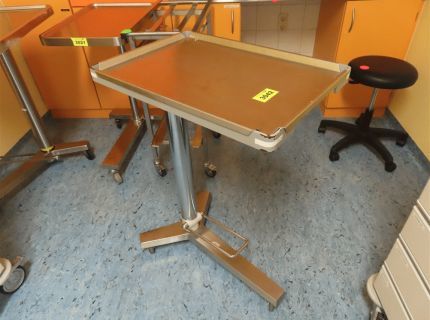 1 Gerätewagen/Instrumentent... Edelstahl höhenverstellbar -