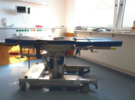 1 OP-Tisch-Transporter Fabr. Getinge Typ
