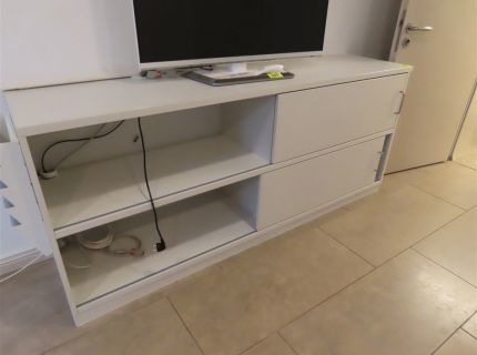 1 Sideboard-Schrank ca. 150 m