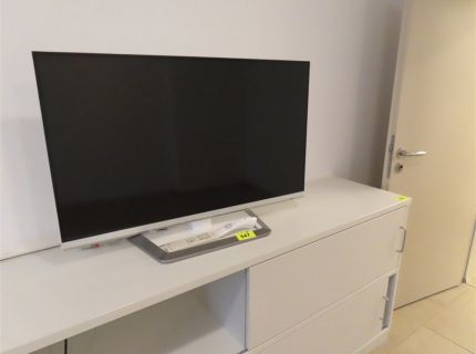 1 LCD Fernsehgerät Fabr. LG
