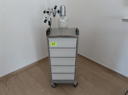 1 Flaschenwagen mit Schubladenauszüge Fabr.