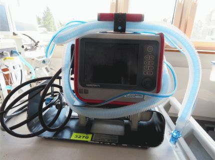 1 Transport-Beatmungsgerät Fabr. Hamilton medical