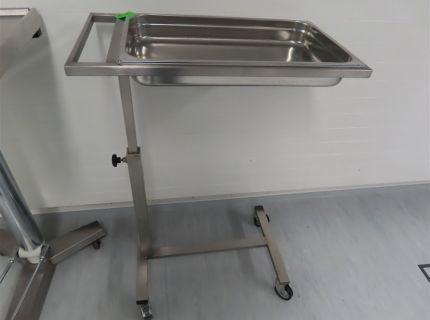 1 Gerätewagen/Instrumentent... Edelstahl ca. 035