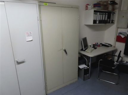 1 Metallschrank 2 Flügeltüren grau