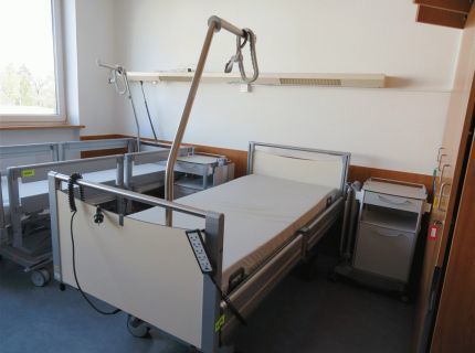 1 Pflegebett Fabr. Stiegelmeyer Typ