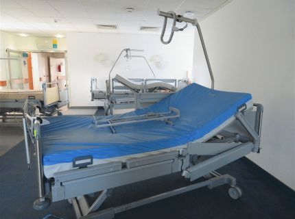 1 Posten Pflegebetten Fabr. Stiegelmeyer
