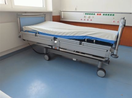 1 Pflegebett Fabr. Stiegelmeyer Typ