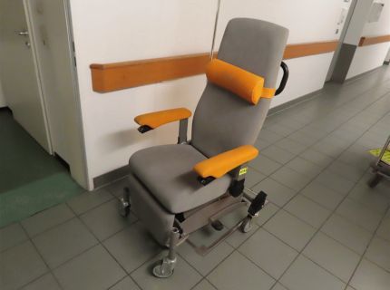 1 Patienten-Transportstuhl Fabr. Rudi Müller