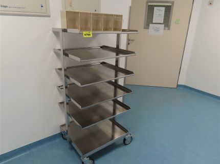 1 Edelstahl-Regalwagen mit 1 PicBox