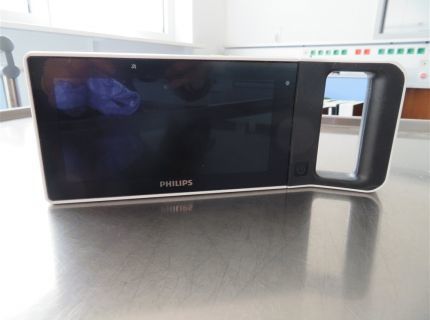 1 tragbarer Patientenmonitor Fabr. Philips