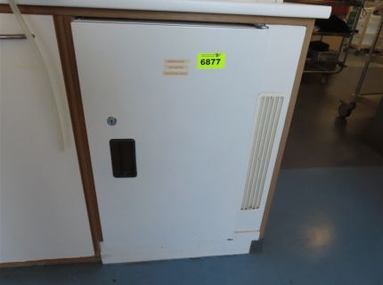 1 Medikamentenkühlschrank Fabr. Kirsch Typ