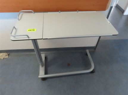 1 Nachttisch-Tablett/Server Fabr. Stiegelmeyer alufarben