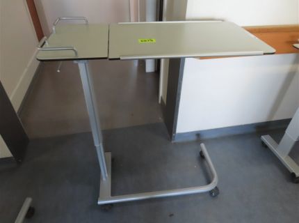 1 Nachttisch-Tablett/Server Fabr. Stiegelmeyer alufarben